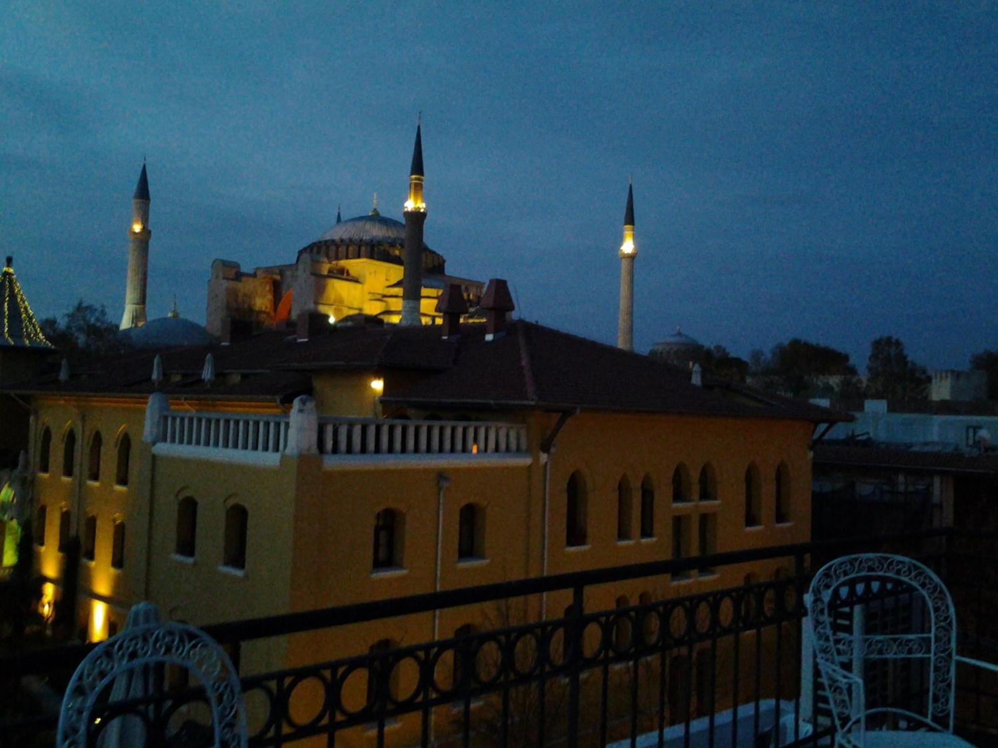 Berk Guest House - Grandma'S House Istanbul Exterior foto